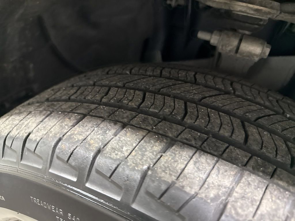 Used 2024 Jeep Grand Cherokee L Limited w/ Luxury Tech Group II image 42