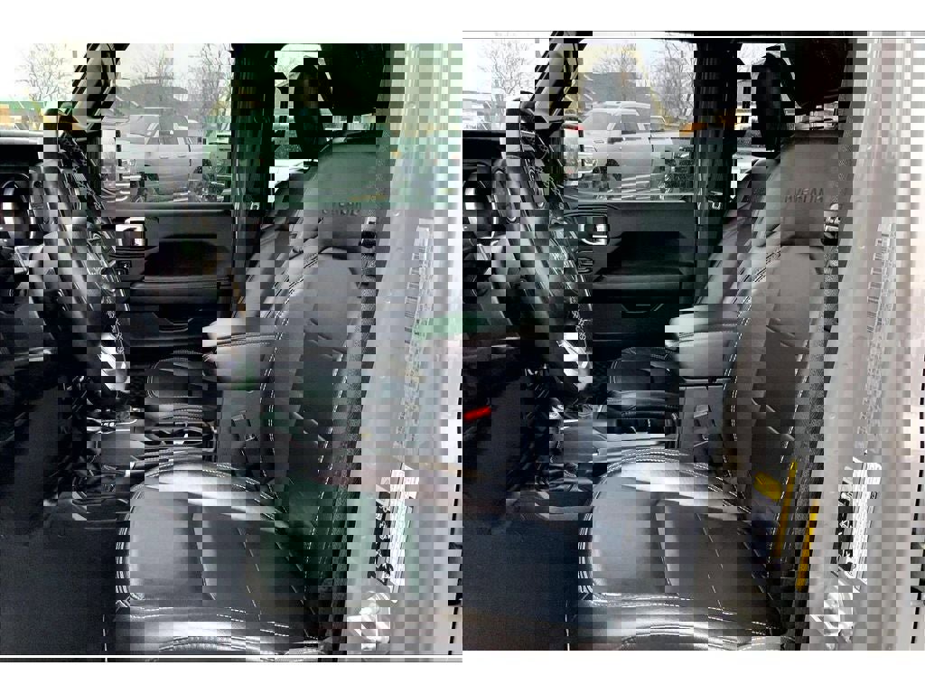 Used 2020 Jeep Gladiator Overland w/ Popular Equipment Package image 26