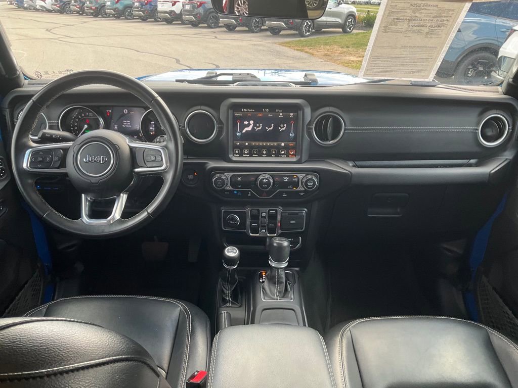 Used 2022 Jeep Wrangler Unlimited Sahara image 16