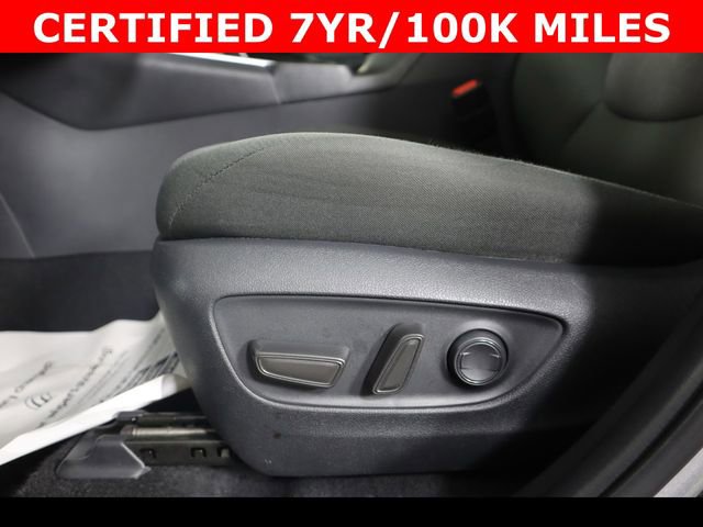 Used 2025 Toyota RAV4 XLE image 22