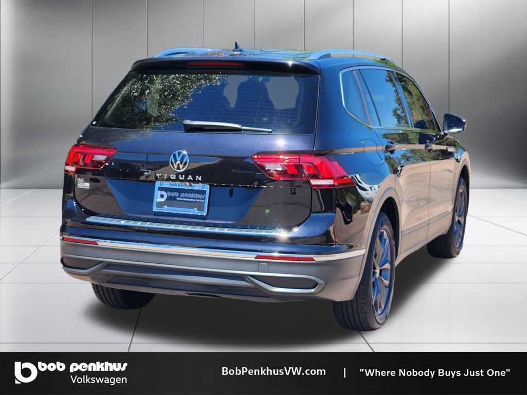 Used 2023 Volkswagen Tiguan SE FWD image 25