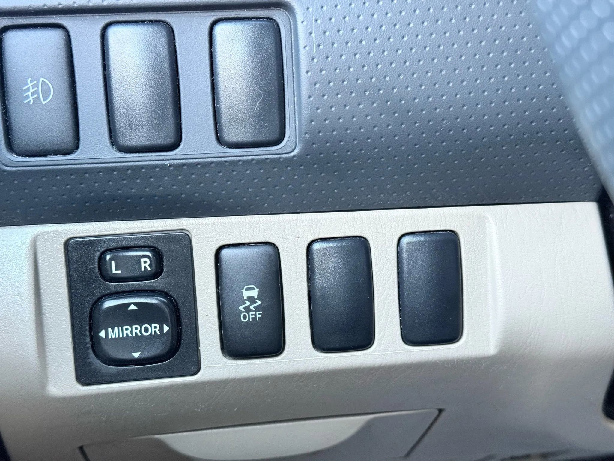 Used 2013 Toyota Tacoma PreRunner image 25