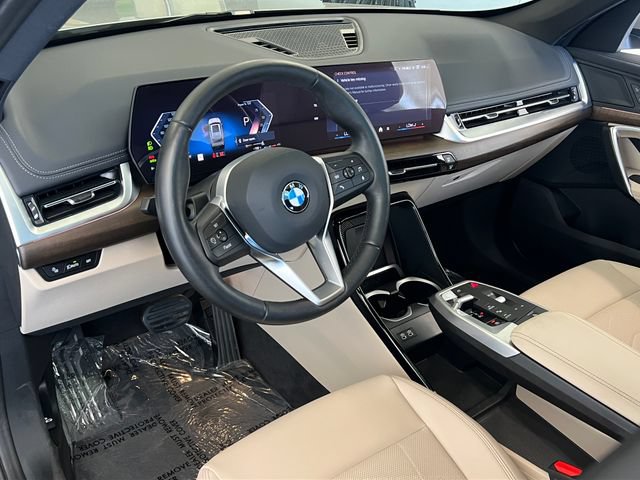 Used 2025 BMW X1 xDrive28i w/ Convenience Package AWD/4WD image 24