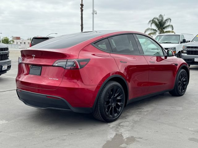 Used 2024 Tesla Model Y Long Range AWD/4WD image 4