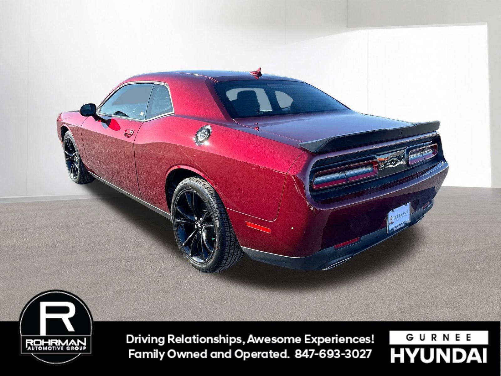 Used 2018 Dodge Challenger SXT Plus image 7