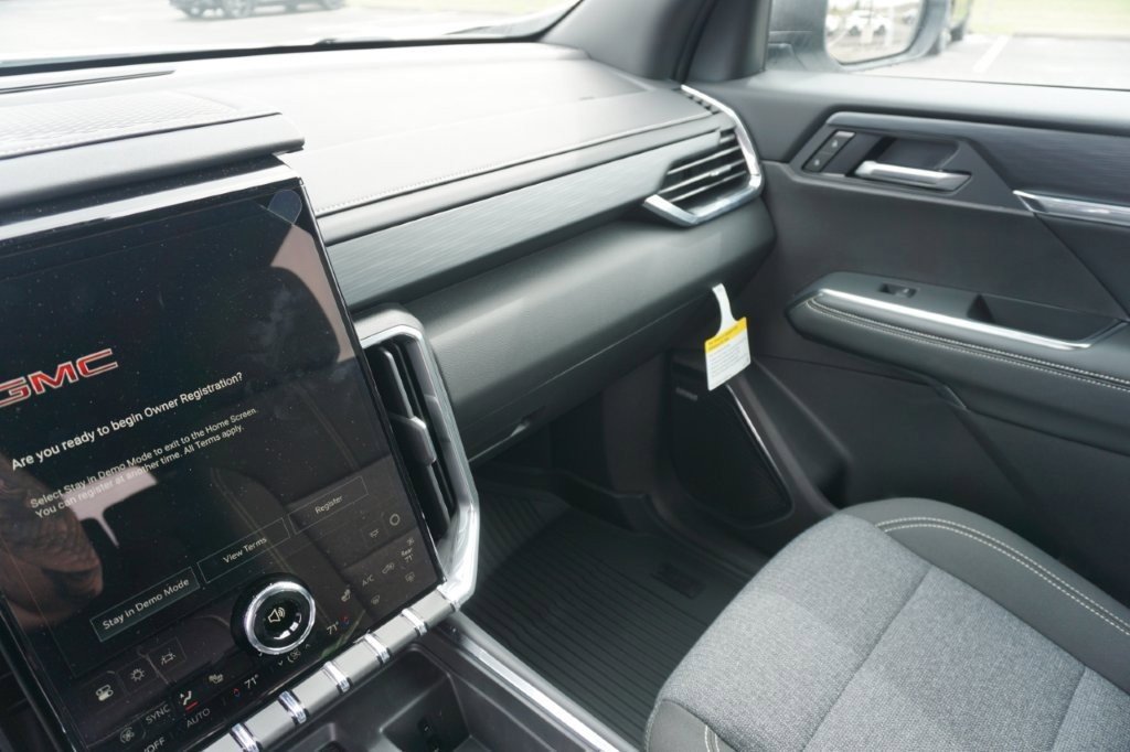 New 2025 GMC Acadia Elevation w/ LPO, Floor Liner Package image 31