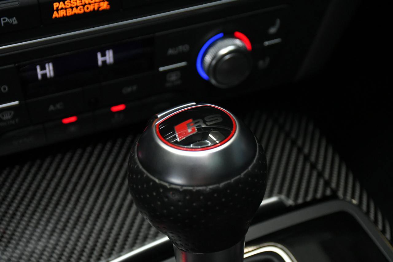 Used 2017 Audi RS 7 Performance w/ Driver Assistance Package image 31