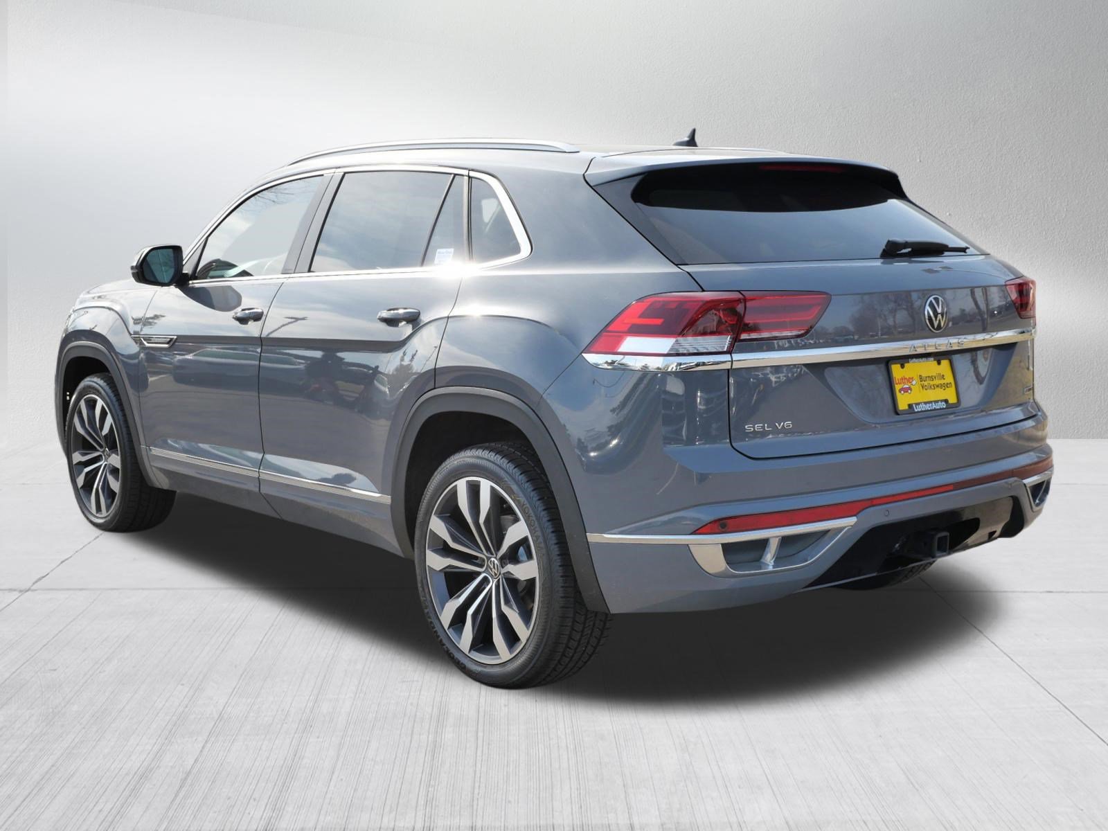 Certified 2021 Volkswagen Atlas Cross Sport SEL R-Line w/ Cross Sport MDO Package AWD/4WD image 5