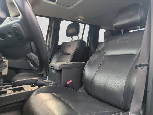 Used 2012 Jeep Liberty Sport image 19