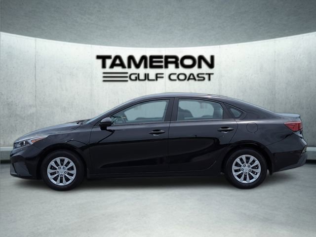 Used 2023 Kia Forte LX FWD image 2