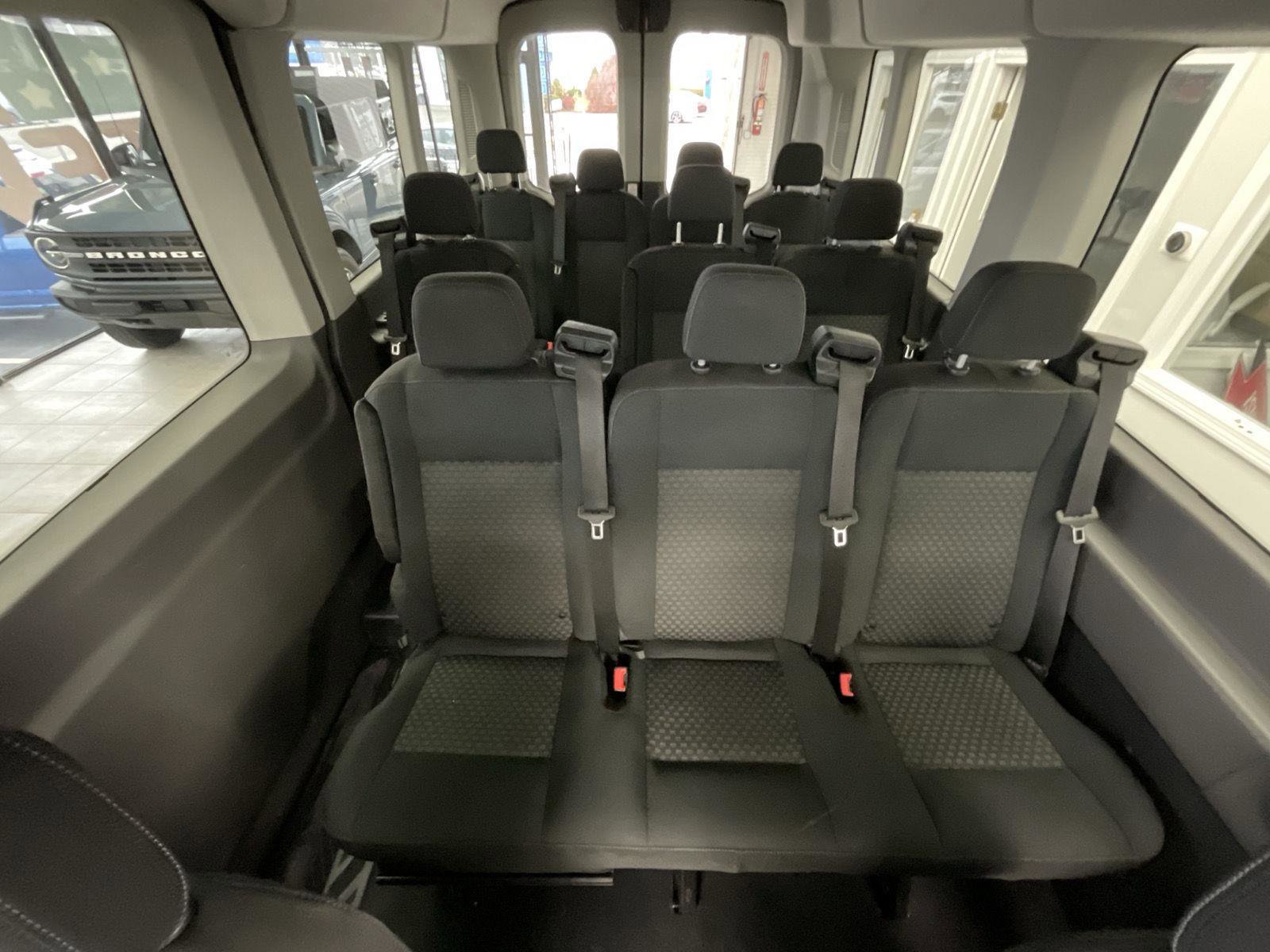 Used 2023 Ford Transit 350 XLT image 24