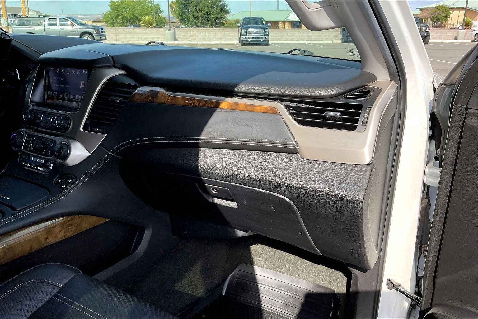 Used 2016 GMC Yukon Denali w/ Open Road Package image 19