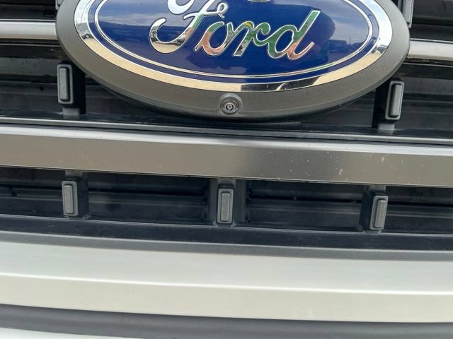 Used 2023 Ford F150 Lariat AWD/4WD image 9