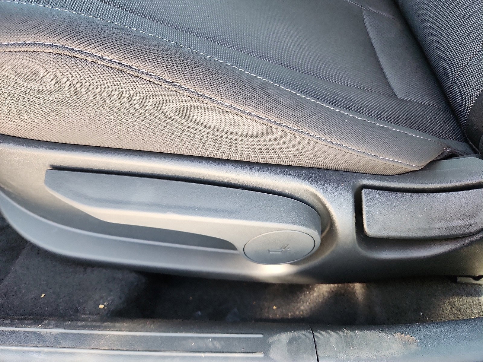 New 2026 Hyundai Elantra SE w/ Cargo Package image 10