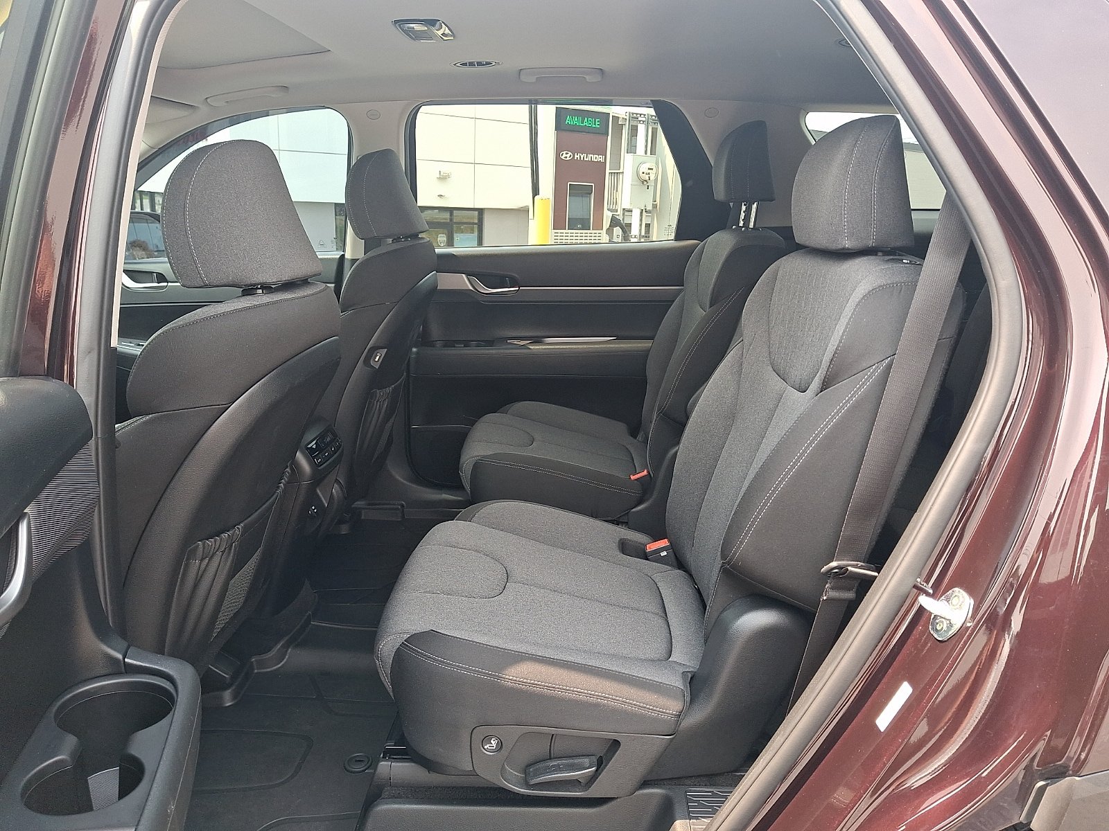 Used 2021 Hyundai Palisade SEL w/ Winter Package AWD/4WD image 11