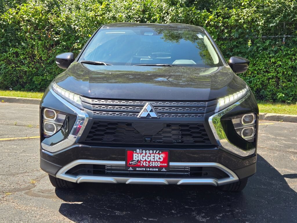 New 2026 Mitsubishi Outlander LE AWD/4WD image 2