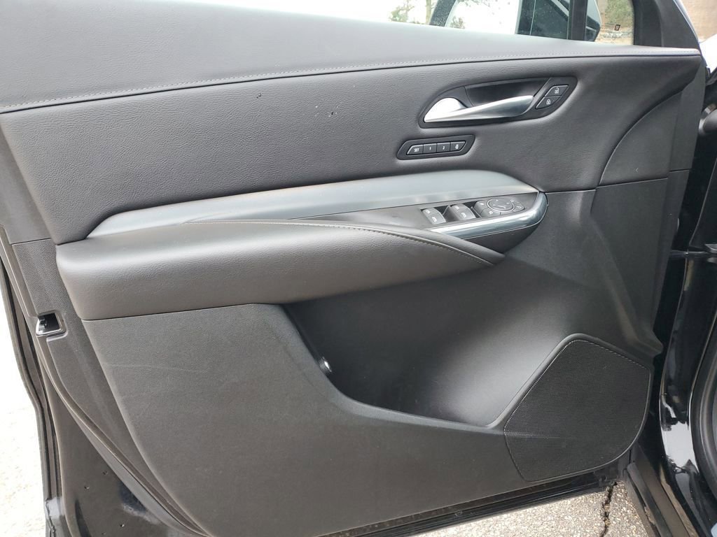 Certified 2021 Cadillac XT4 Premium Luxury w/ Cold Weather Package image 24