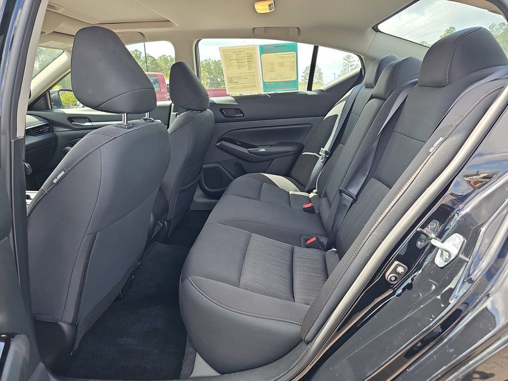 Used 2023 Nissan Altima 2.5 SV w/ SV Premium Package image 18