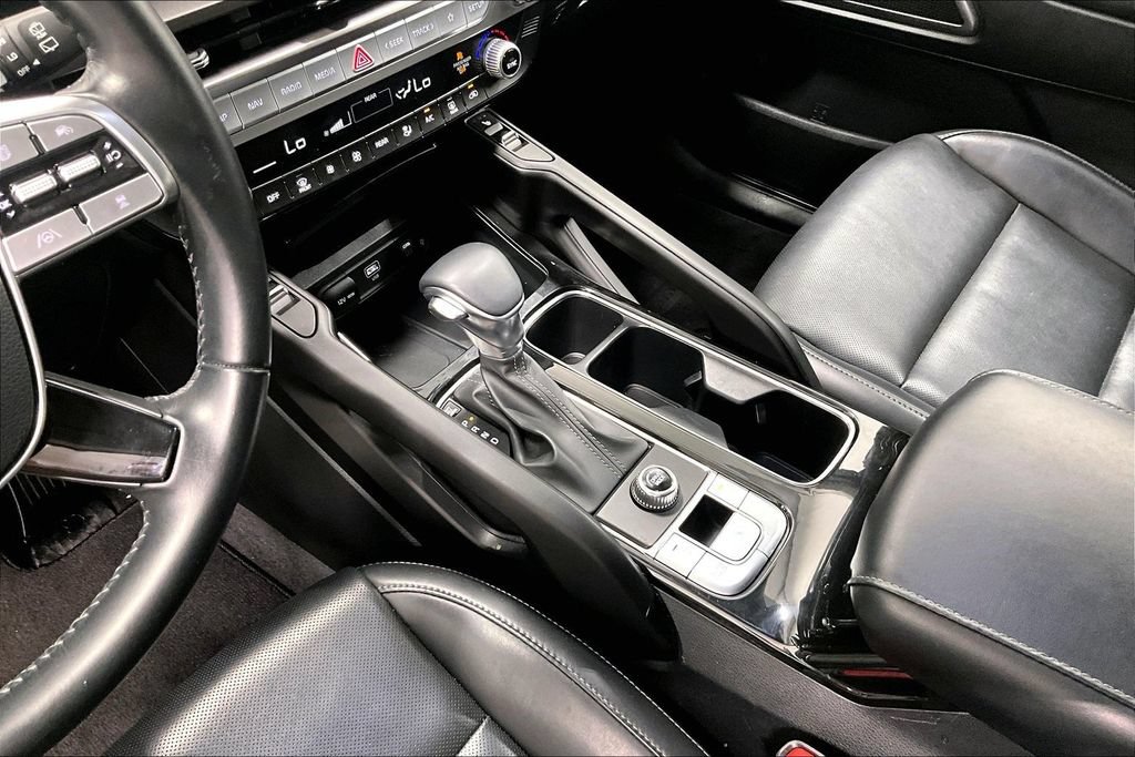 Used 2025 Kia Telluride S FWD image 17
