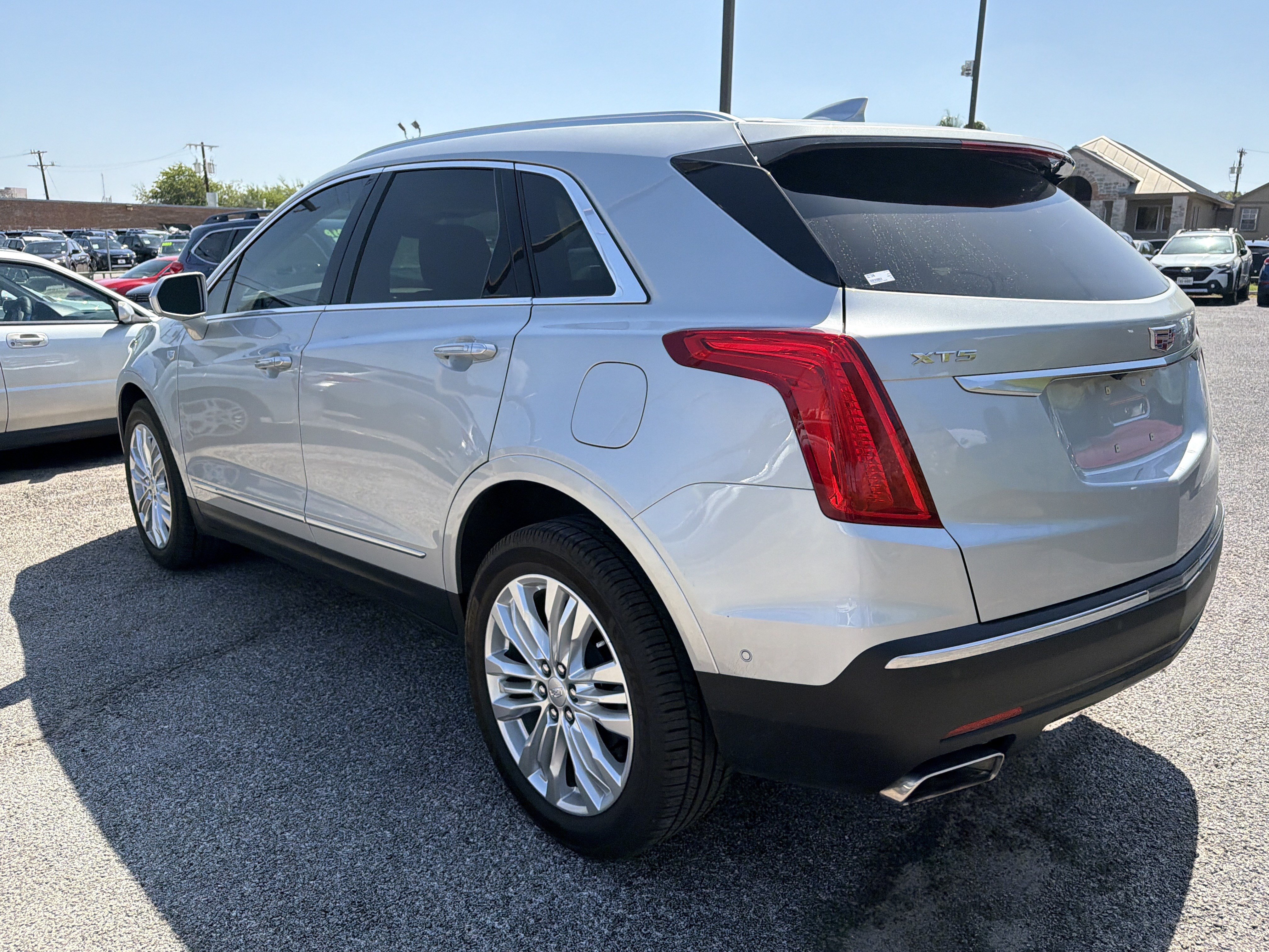 Used 2019 Cadillac XT5 Premium Luxury w/ Driver Assist Package FWD image 5