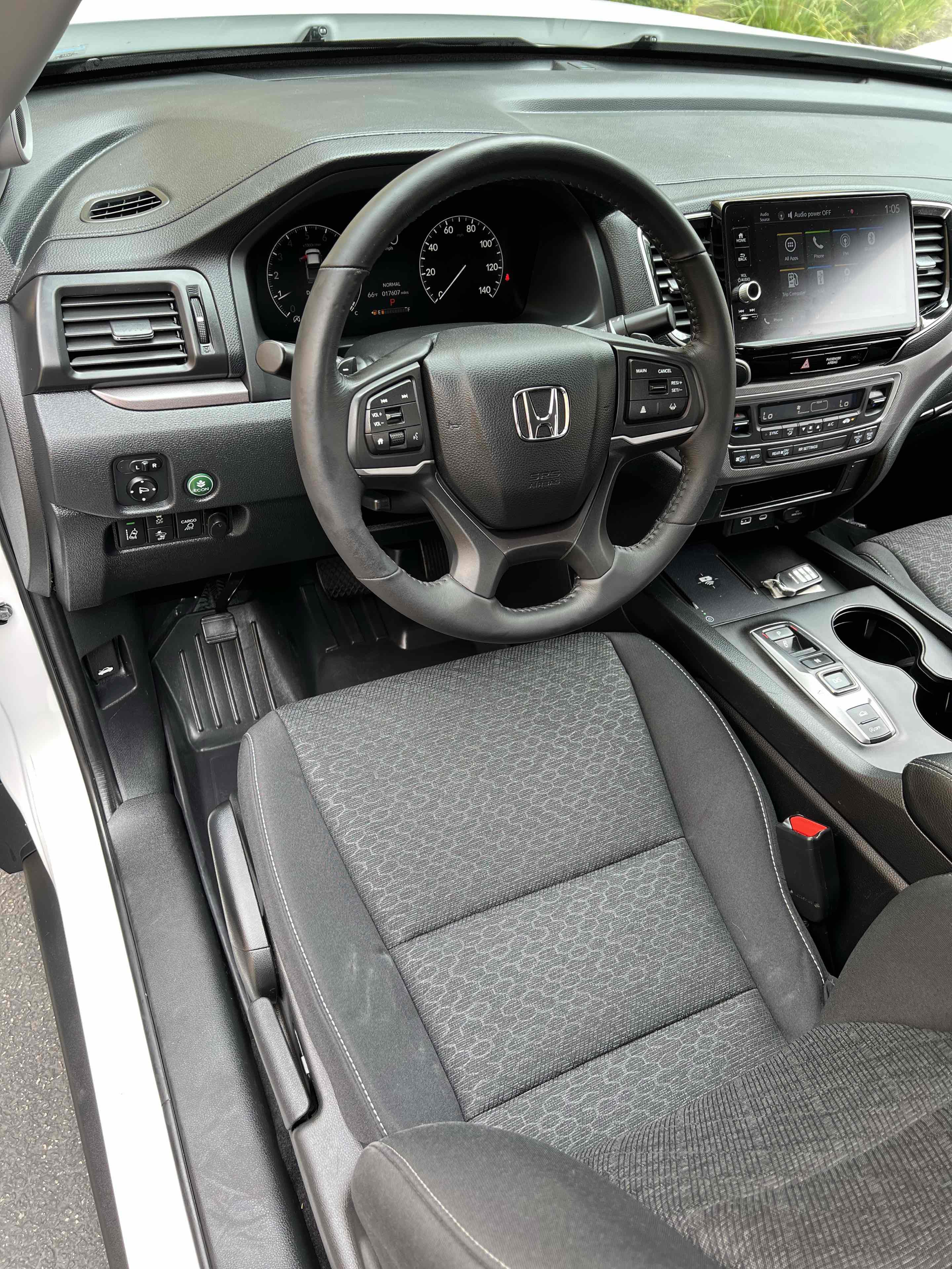 Used 2025 Honda Ridgeline Sport image 22