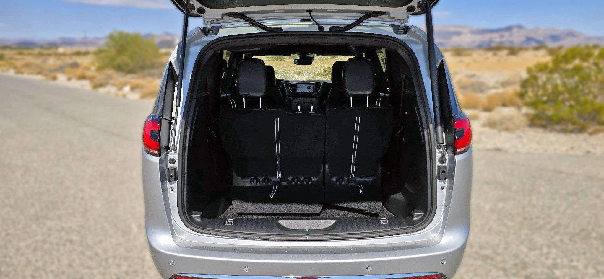New 2026 Chrysler Pacifica Select image 5