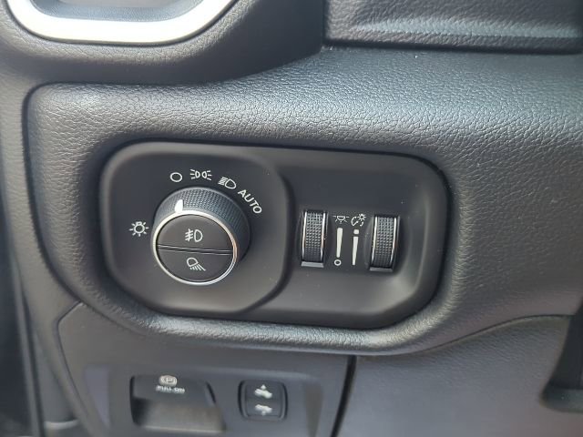 Used 2019 RAM 1500 Big Horn AWD/4WD image 22