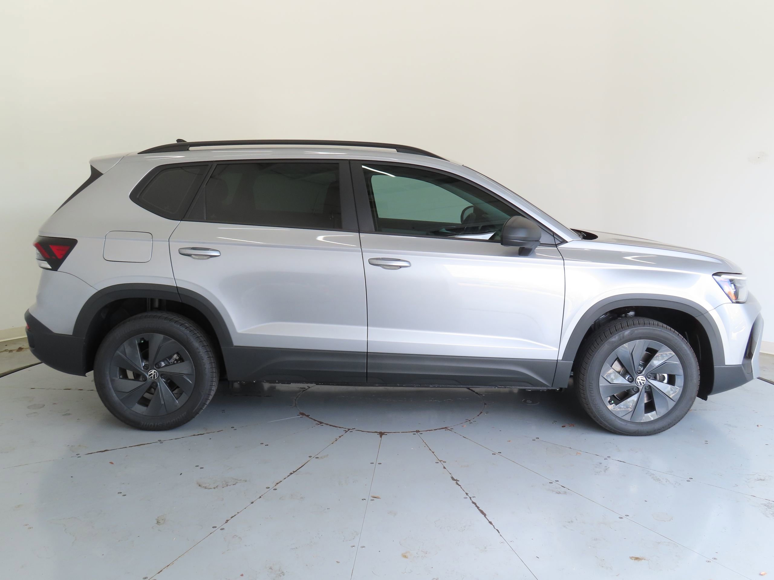 New 2025 Volkswagen Taos S image 2