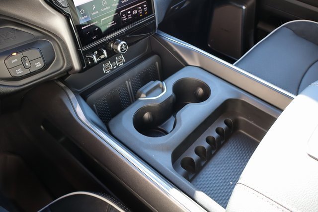 Used 2025 RAM 3500 Laramie image 30