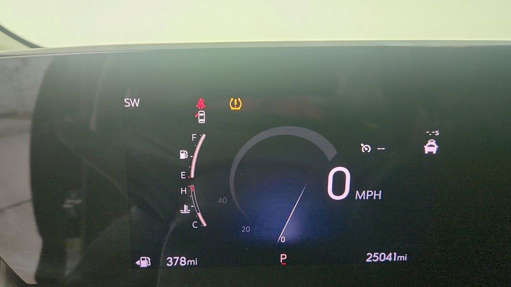 Certified 2025 Buick Encore GX Preferred FWD image 17