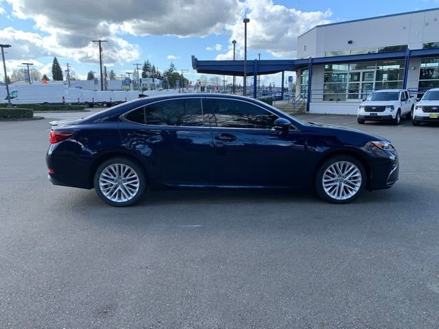 Used 2017 Lexus ES 350 w/ Luxury Package image 6