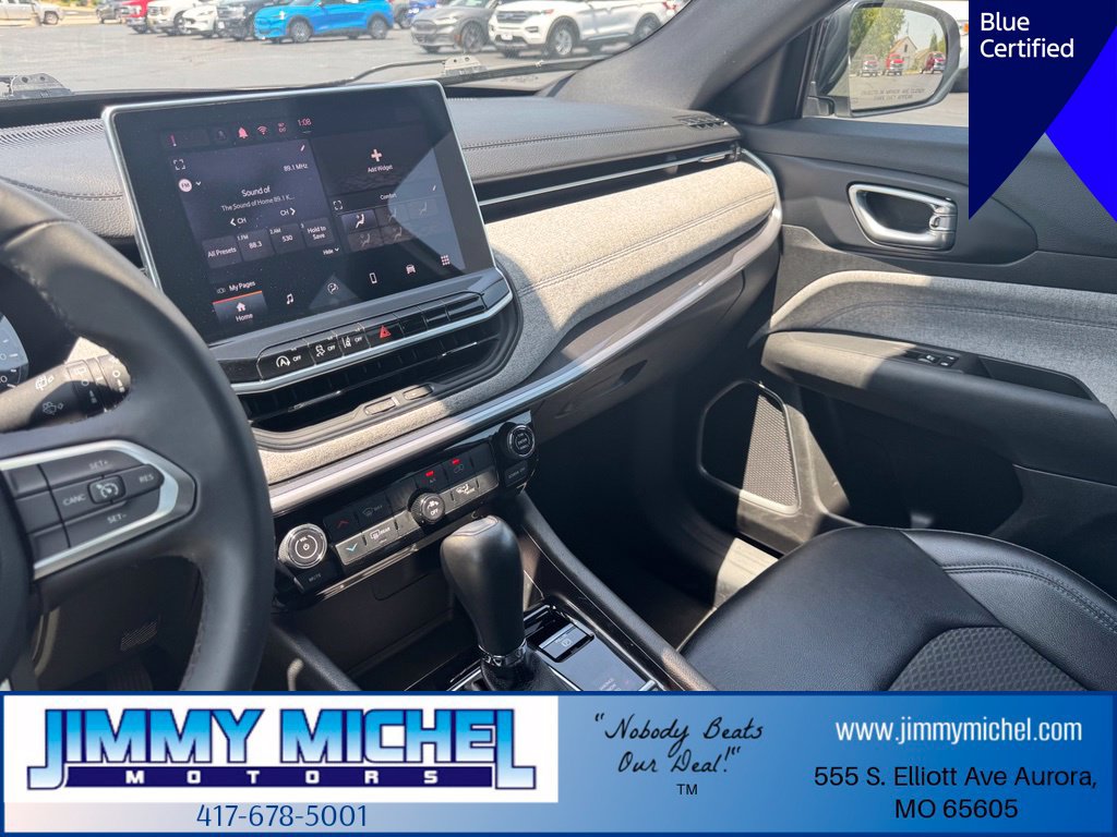 Used 2024 Jeep Compass Latitude AWD/4WD image 14