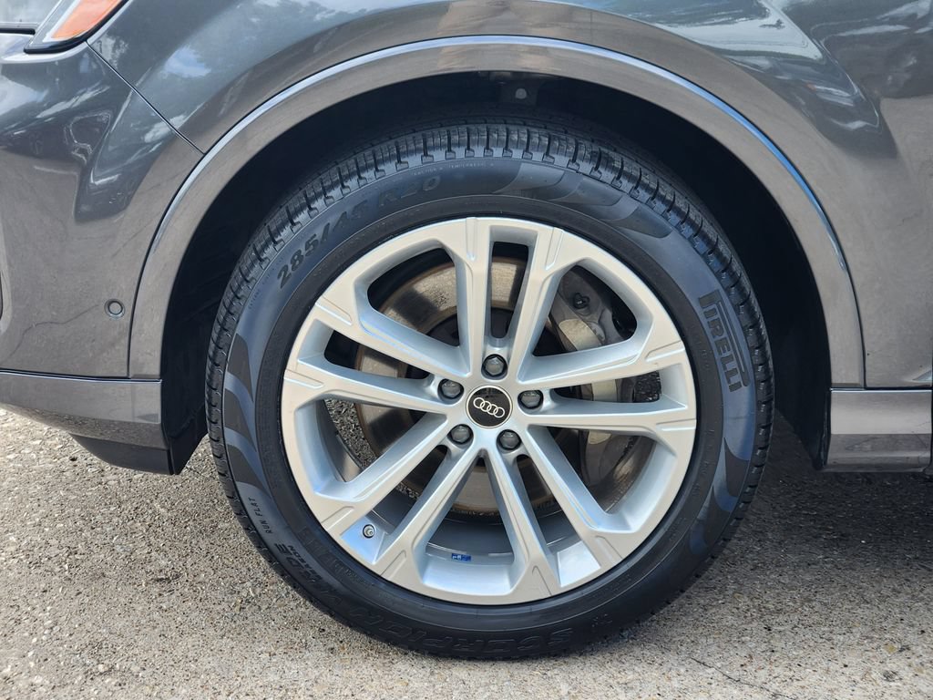 Certified 2025 Audi Q7 3.0T Premium Plus AWD/4WD image 14