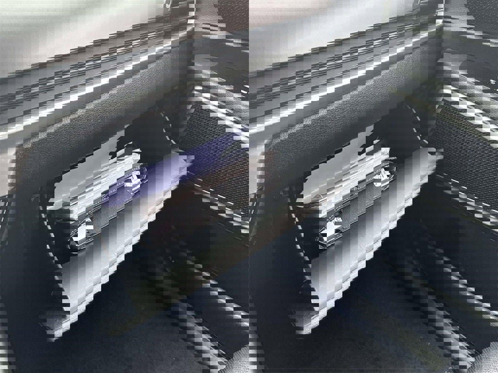 Used 2023 Kia Telluride LX image 32