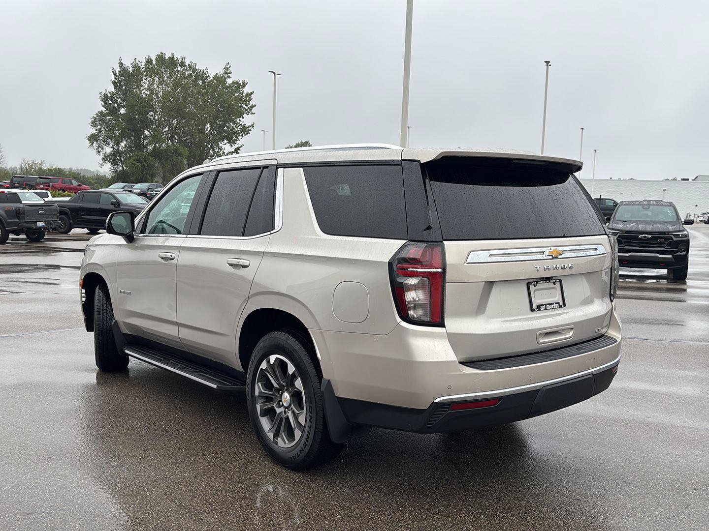 Used 2022 Chevrolet Tahoe LT w/ LT Signature Plus Package AWD/4WD image 3