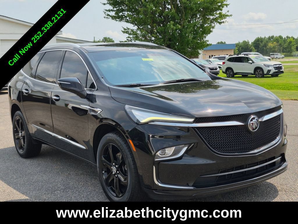 Used 2023 Buick Enclave Essence w/ Sport Touring Edition FWD image 4