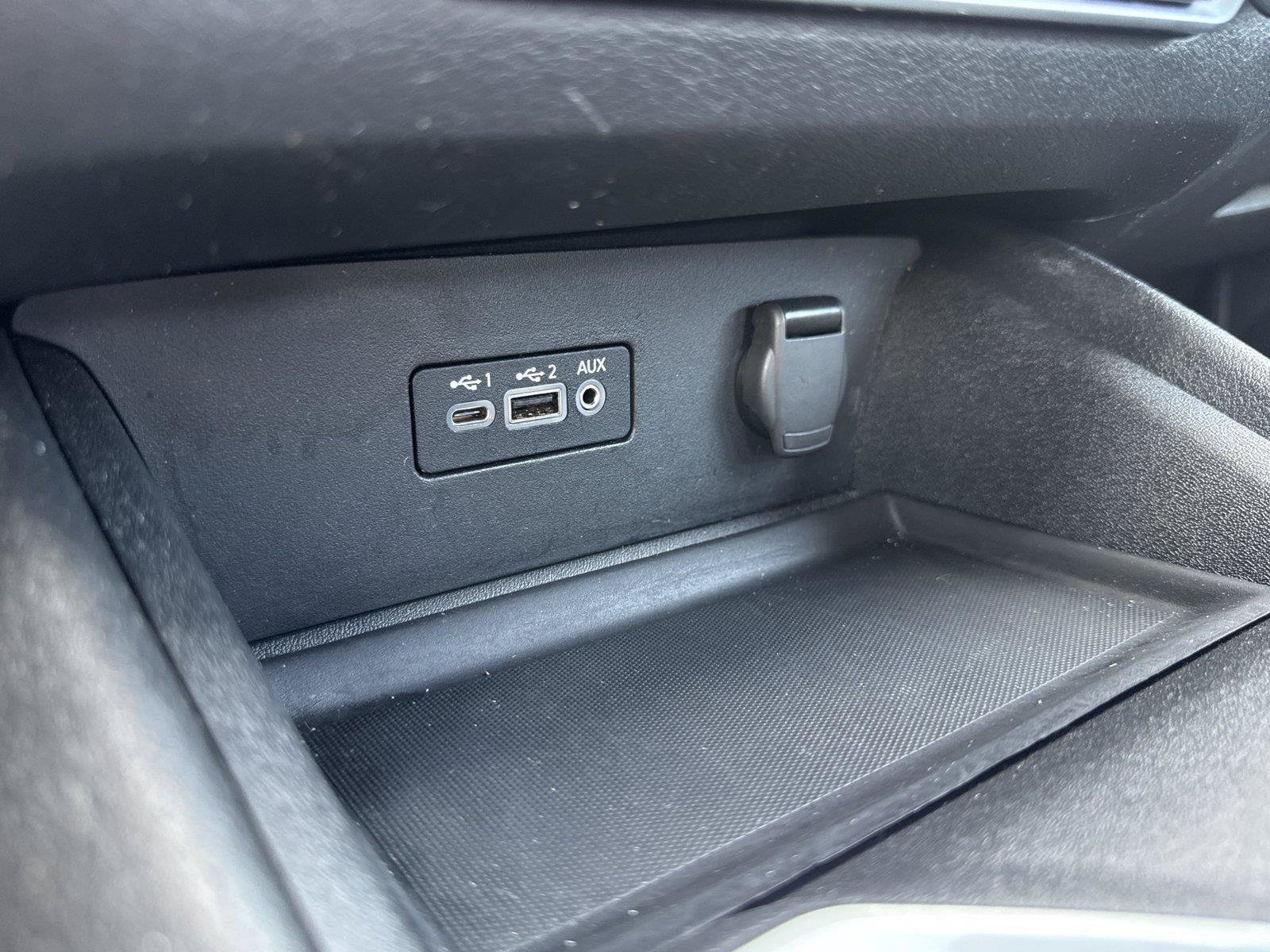 Used 2025 Nissan Altima 2.5 SV FWD image 26
