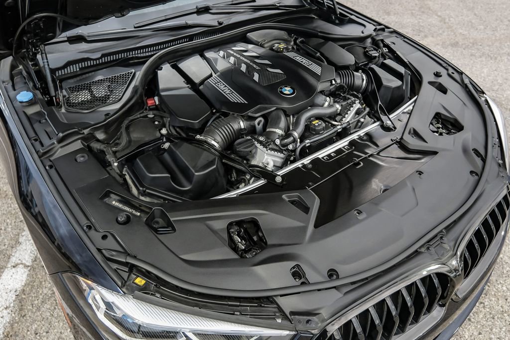 Used 2022 BMW M850i xDrive Coupe w/ Driving Assistance Package image 59