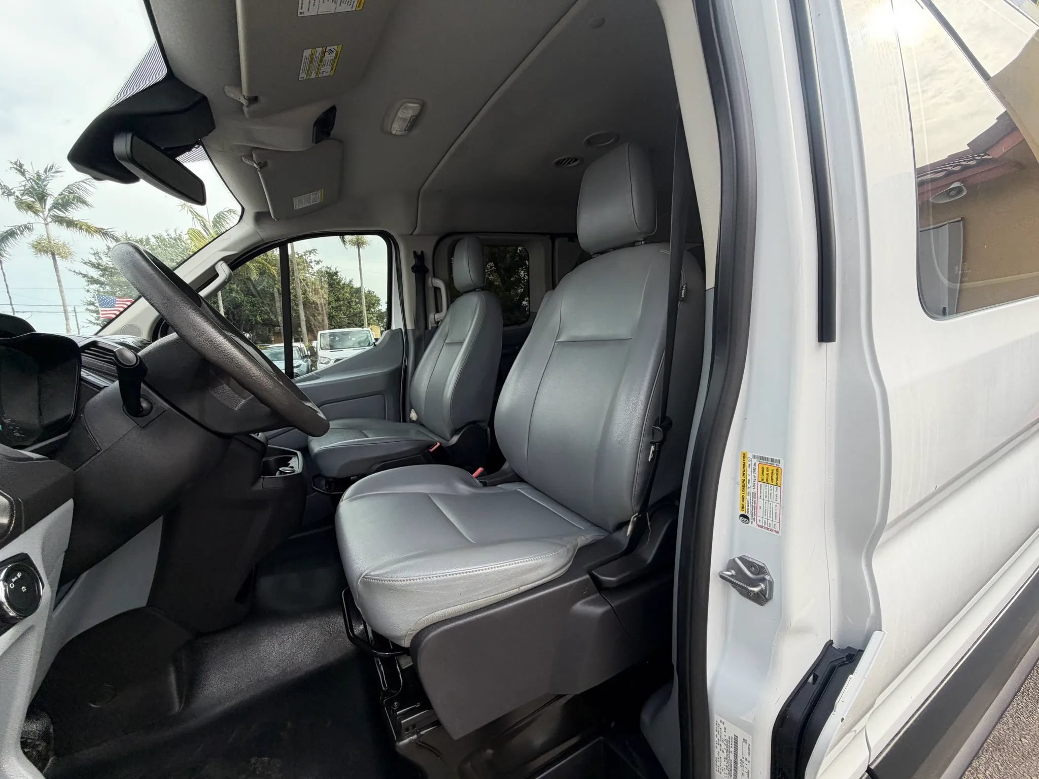 Used 2019 Ford Transit 350 XL RWD image 13