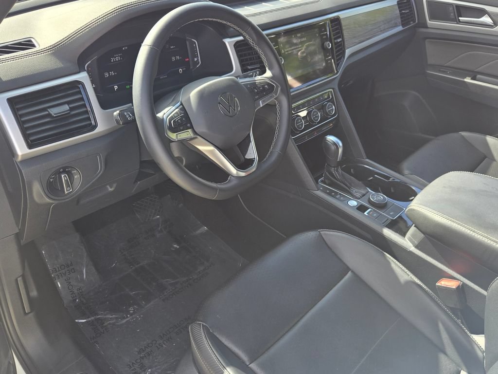 Used 2022 Volkswagen Atlas Cross Sport SE AWD/4WD image 11