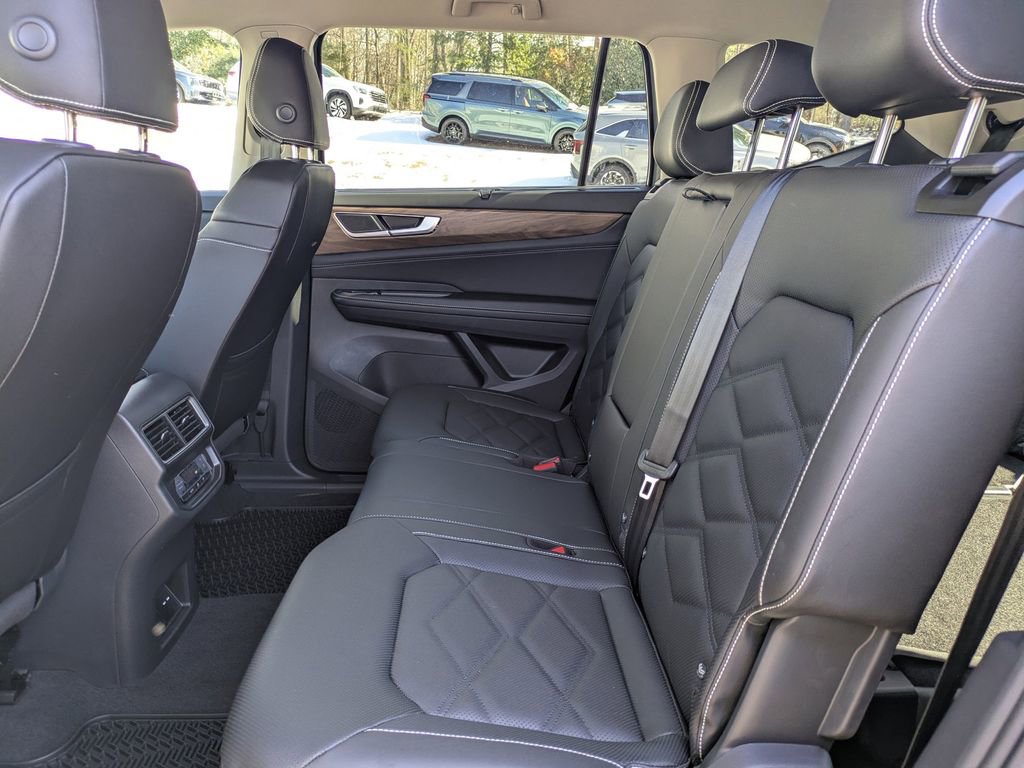 New 2026 Volkswagen Atlas SE image 14