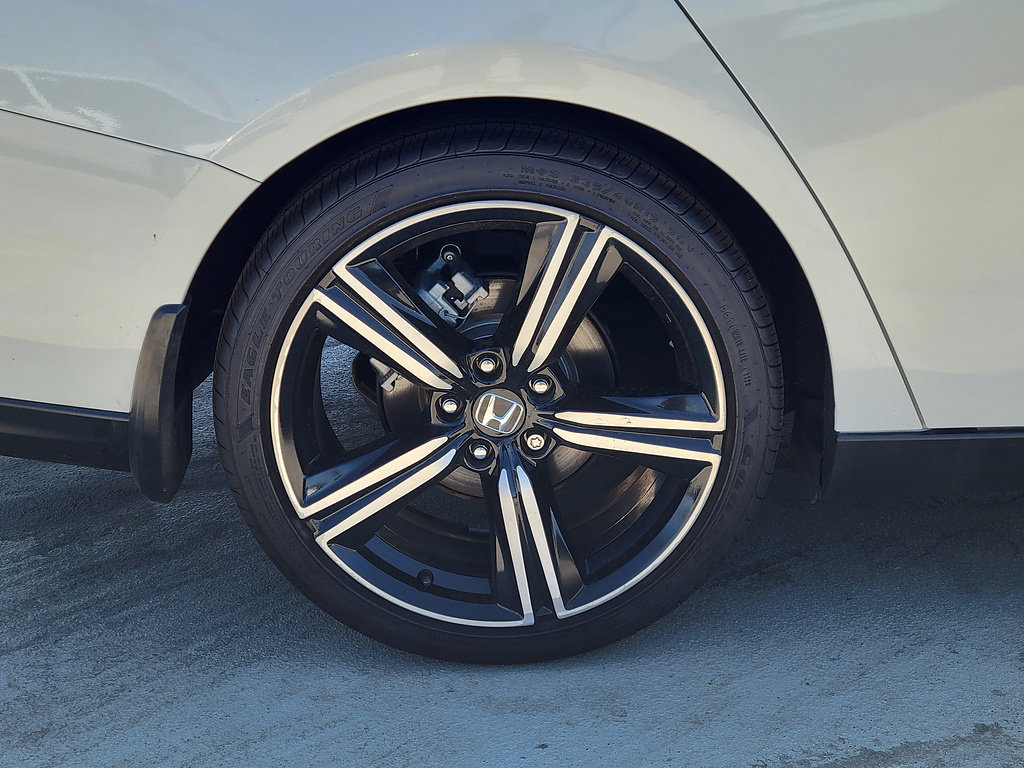 Used 2024 Honda Accord Sport image 6