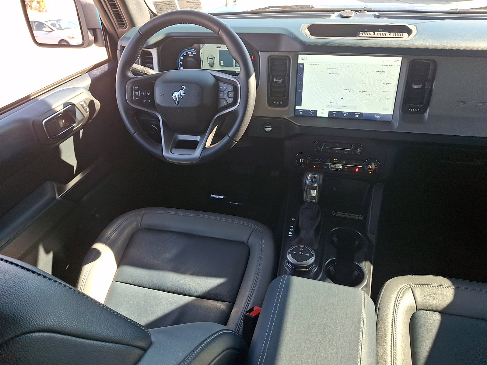 Used 2024 Ford Bronco Outer Banks image 14