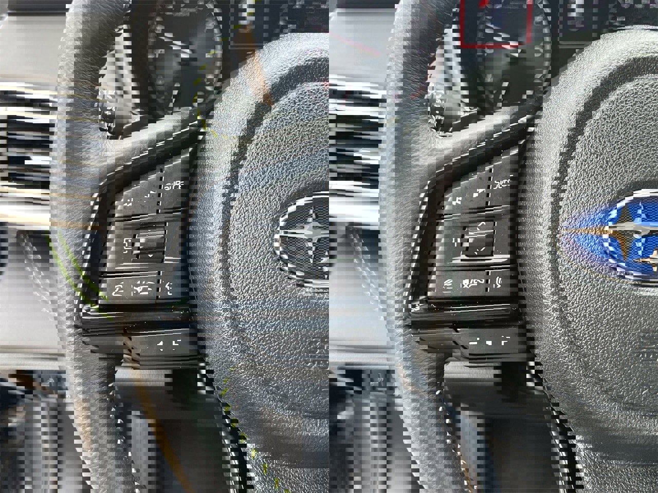 Used 2025 Subaru Outback Onyx Edition image 11