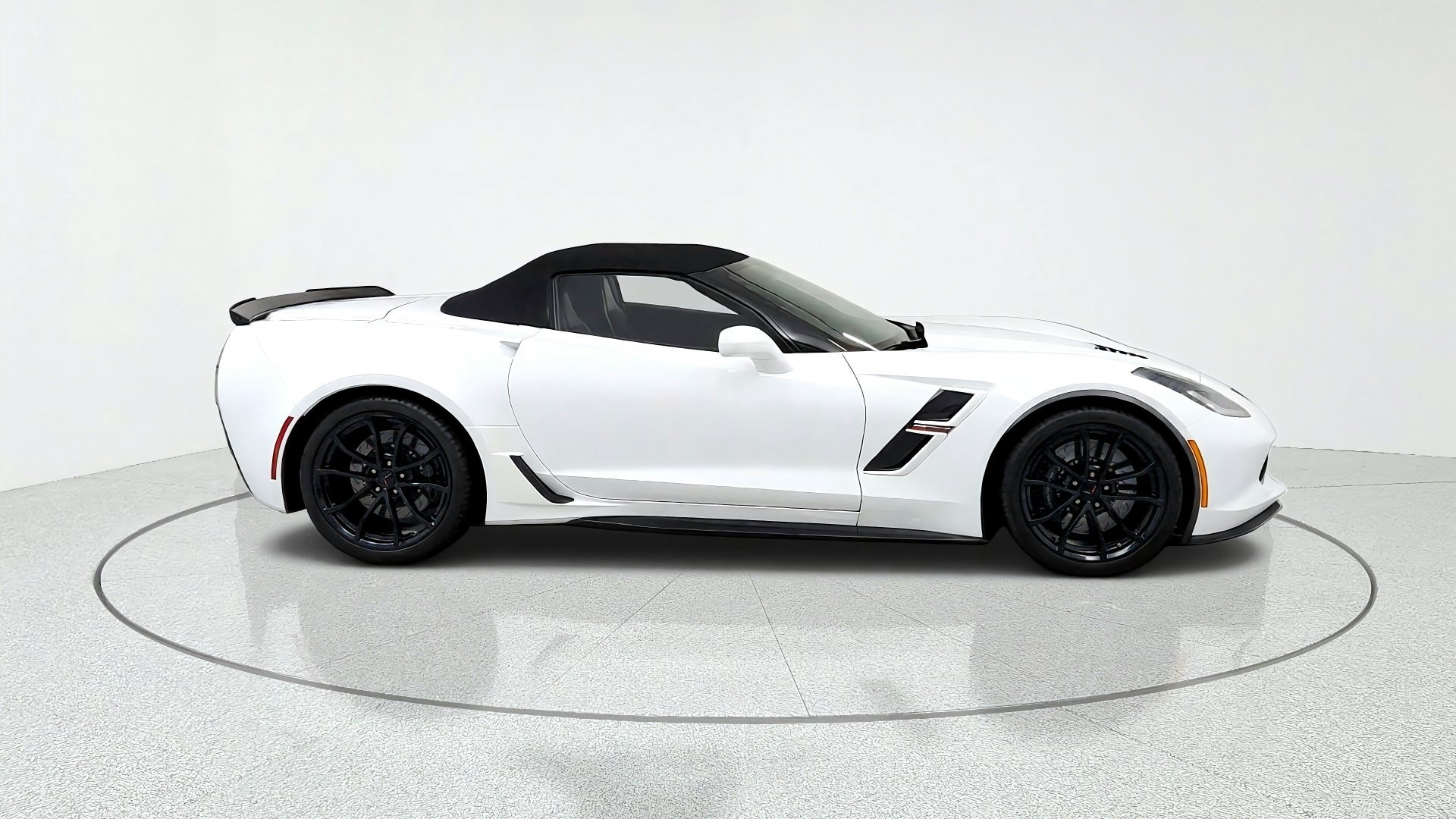 Certified 2017 Chevrolet Corvette Grand Sport w/ Carbon Flash Badge Package RWD image 6