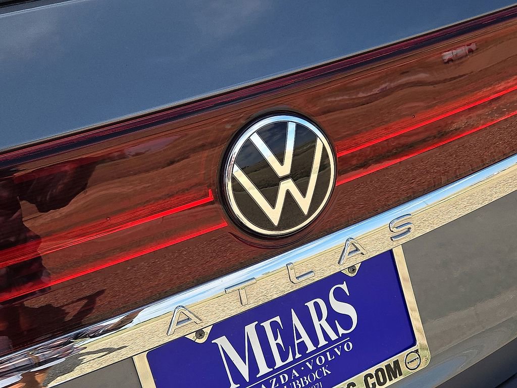 Used 2025 Volkswagen Atlas SE FWD image 12