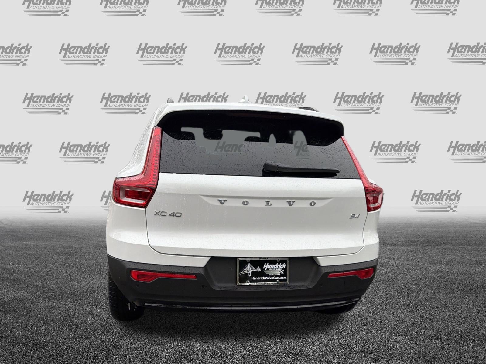 New 2026 Volvo XC40 B4 Core FWD image 8
