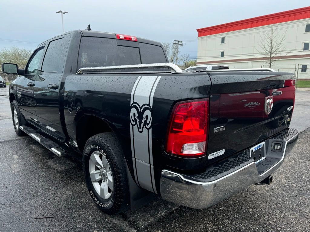 Used 2019 RAM 1500 Classic SLT w/ Luxury Group AWD/4WD image 4