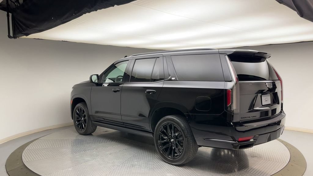 Used 2024 Cadillac Escalade Sport Platinum AWD/4WD image 4