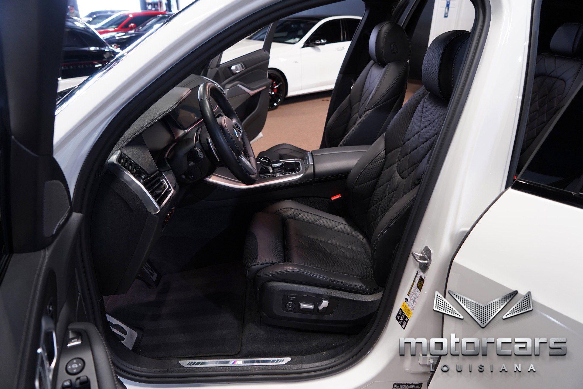 Used 2023 BMW X5 xDrive40i w/ M Sport Package image 28